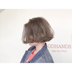 -God Hands发型设计复古会所