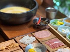 -银米·云南传统过桥米线(双廊黑金冠店)