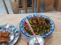 -江城燕子大排档(江汉路步行街店)