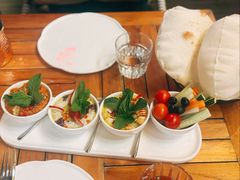 蘸酱拼盘-ELI FALAFEL Lebanese&Mediterranean黎巴嫩美食(富城路店)