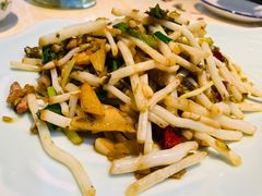 -魏铭鱼头捞饭(晋阳路店)