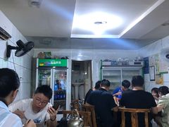 大堂-谭记老字号跳跳蛙·香辣蟹.专注二十年(滨江店)