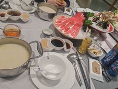 -红鼎豆捞·非遗鲍皇汤火锅(宝丰路店)