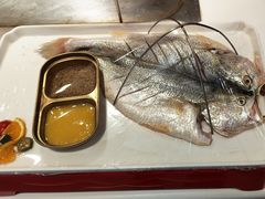 -赶海部落海鲜城(海阳路店)