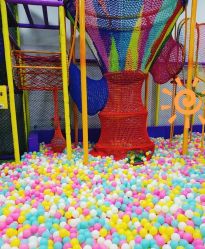 -蹦贝运动中心·蹦床·攀岩·闯关(龙岗店)