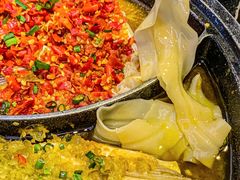 -阿瓦山寨·湘菜现炒·剁椒鱼头王(咸阳总店)