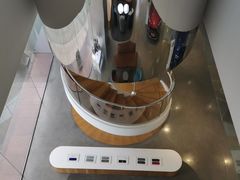 -蔚来中心(北京中关村店)