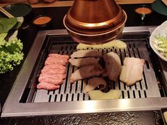 -臻牛烤肉