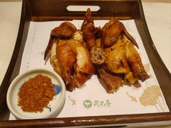 -荷花亭·湖北融合菜(中商广场店)