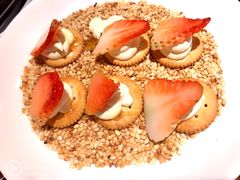 蜂蜜奶酪草莓小饼-卡朋厨房(289艺术园区店)