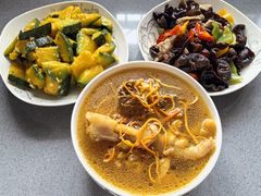 -乐禧母婴全自营月嫂(宝山店)