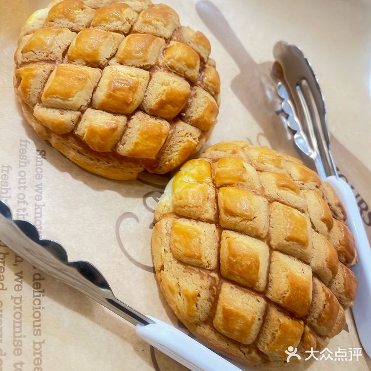 喜欢菠萝酥的宝子别错过，不到1️⃣元可以买2️⃣呢！