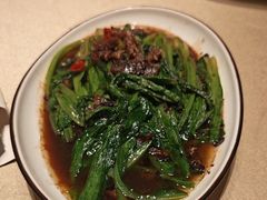 -八府香鸭·啫啫煲(华山路店)