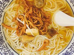 -春阳水饺(香槟广场店)