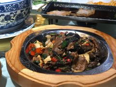 -牛头鱼庄·地道广西菜(鲁班店)