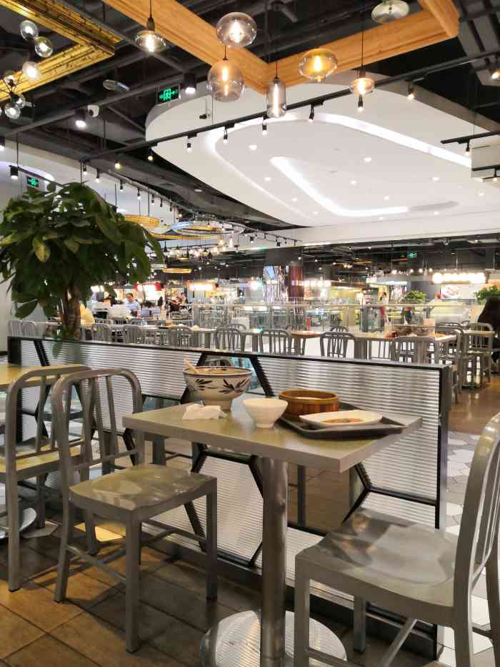 大食代美食广场(ifs金融中心店)-"ifs楼下,每次来都点一些菜烫冒菜