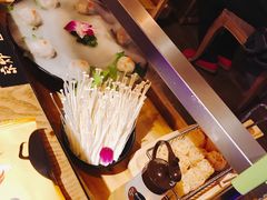 -三人行骨头王火锅(长寿店)