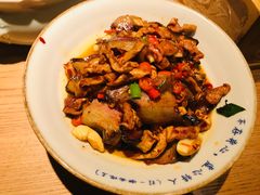-吃饭皇帝大土家民族菜(正大广场店)