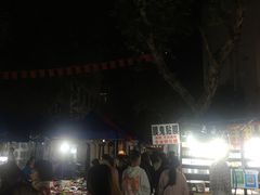 -吴山路夜市