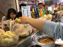 -百品聚旋转火锅(万德庄店)