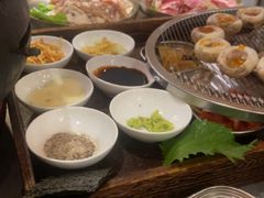 -围炉肉舍•炭烤活鳗•丹东海鲜烤肉(步行街店)