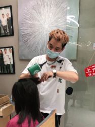 点击看大图 -首脑美发沙龙