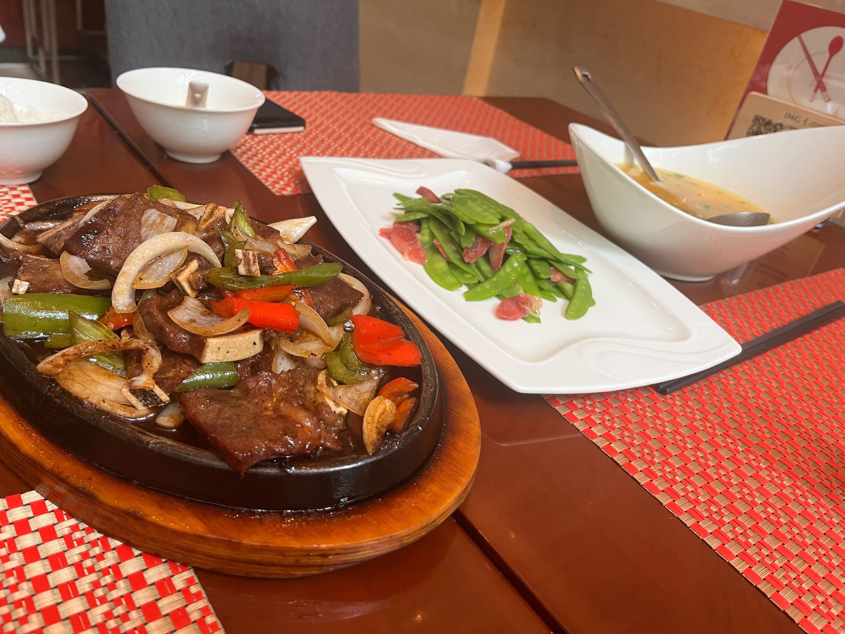 酒店里的午餐也是棒棒哒