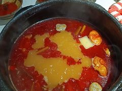 -贵府酸汤牛肉火锅·贵州老字号(飞山街店)