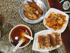 卤鸭头和鸡爪-小街天府