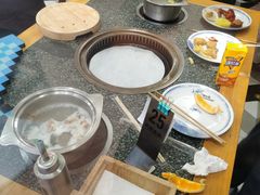 -锤头鲨毛肚海鲜烤肉自助餐厅(国购广场店)