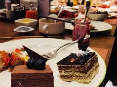 -松咖啡自助餐厅·松北香格里拉