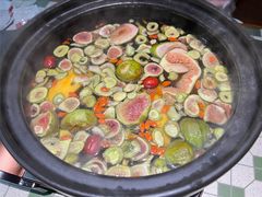 无花果脆皮鸡煲-吴秋芳鸡煲(江南西店)
