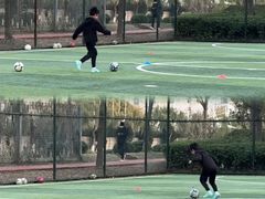 -小赛虎少儿足球培训(南翔校区)