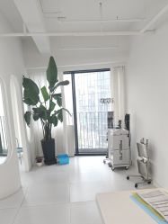 -Hello Lady发型设计