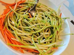 爱吃醋的水云丝-金海华·赫本时光城市风尚餐厅(现代传媒广场店)