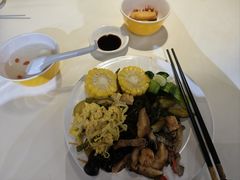 -然一素食餐厅(马利来广场店)