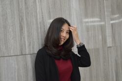 清新甜美中长发-美秀造型