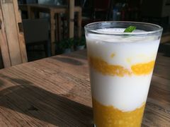 芒果酸奶拿铁-漫咖啡(武汉天地店)