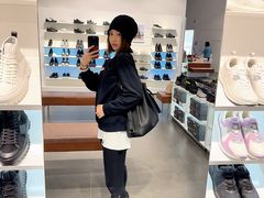 -百年港湾奥特莱斯(香炉礁店)