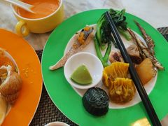 -深圳富苑皇冠假日套房酒店