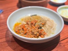 开洋葱油拌面-裕兴记•蟹黄面馆(人民广场店)