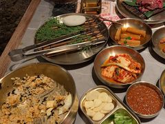-草家酱蟹炭火烤肉店(珲春南路一店)
