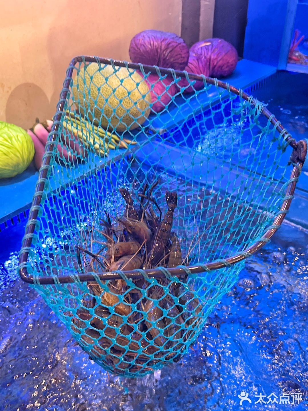 兴盛路新店，专注大头虾的海鲜大排档 