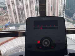 -金摩尔健身游泳(万象城鼎丰大厦店)