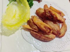 酥炸鸡中翅配土豆-水月周庄铂尔曼酒店-水月荟中餐厅