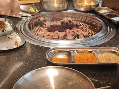 -韩烧牛中牛·甄选黑牛烤肉(黑金店)