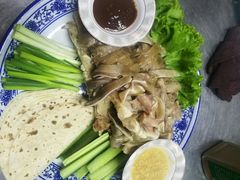 -闯关东东北农家菜(崂山石老人店)