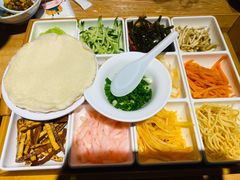 狮峰路三姨妈丝娃娃-怪噜范·老贵阳街头名小吃(汇金星力城店)