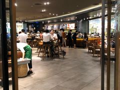 大堂-星巴克臻选(广州太古汇店)