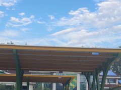 -窦店服务区-停车场